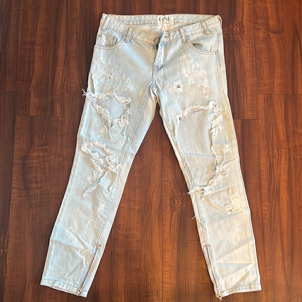 One Teaspoon Jeans - NEW - NWOT - Light Jean - Zipper Bottom - Size 26 Ripped